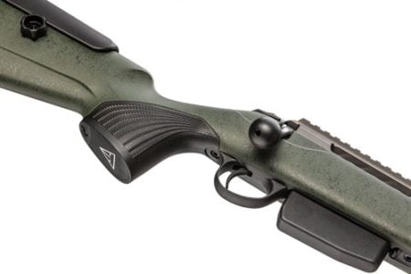 TIKKA T3X SUPER VARMIT 223 REM - 23.7" HB GREEN/TUNG CERAKOTE